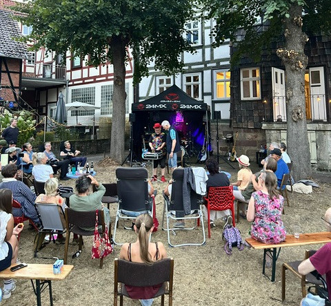 Ein toller Abend im Museumsgarten - Offene Bühne ein Erfolg!